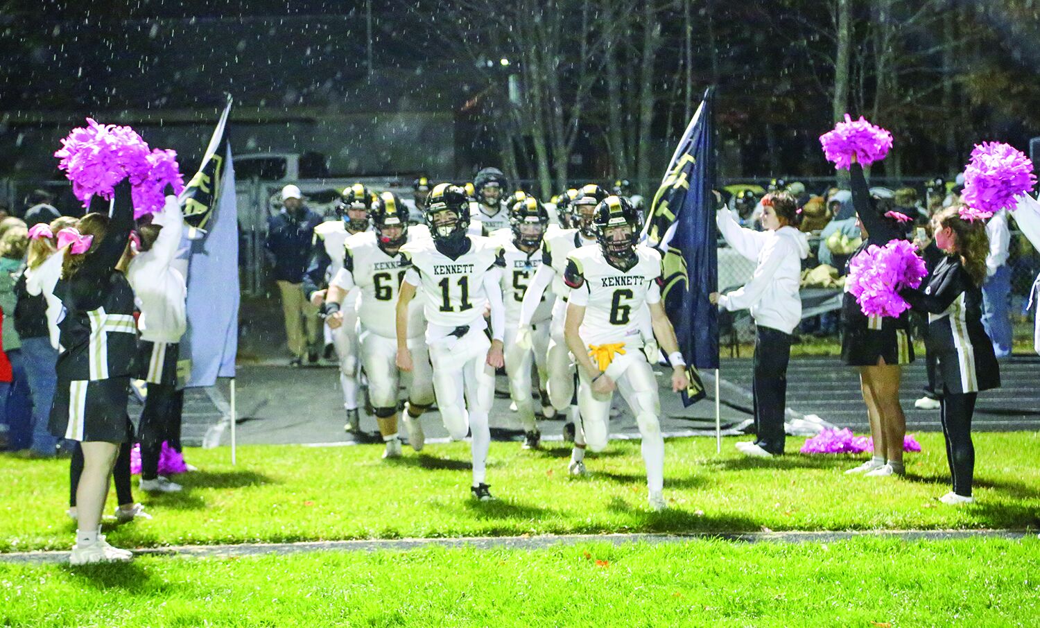 Trinity ends Kennett's playoff hopes 31-20